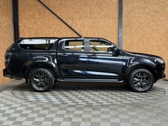 Isuzu D-Max 1.9 Td V-cross Pickup Double Cab 4 CV73HPN Black #2