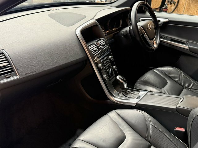 Volvo XC60 2.4 D5 R-design Lux Nav Suv Geartronic GX14YNV Black #5