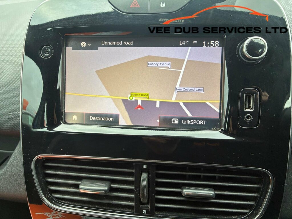 Renault Clio 0.9 Tce Dynamique Nav Euro 6 Ss SC67KGJ Blue #2