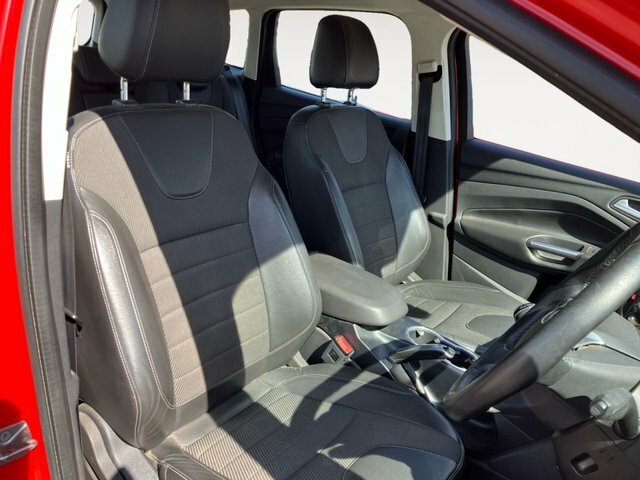 Ford Kuga 2.0 Tdci Titanium Suv Awd Euro 5 CK14CVE Red #5
