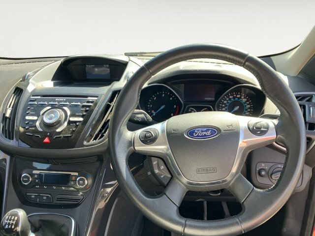 Ford Kuga 2.0 Tdci Titanium Suv Awd Euro 5 CK14CVE Red #4