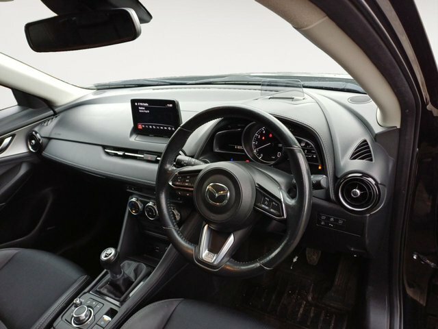 Mazda CX-3 2.0 Skyactiv-g Sport Nav Suv Eu SY68FNS Black #2