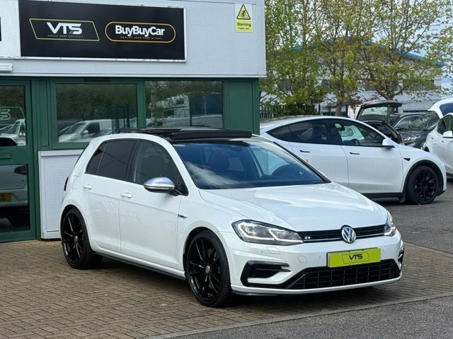 Volkswagen Golf 2020 2.0 Tsi R Hatchback Dsg 4Motion Eu White