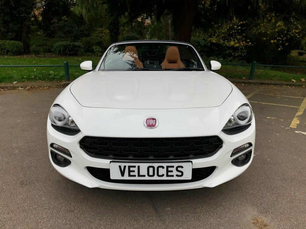 Fiat 124 Spider 1.4L Spider Multiair Lusso MF17AEU White #2