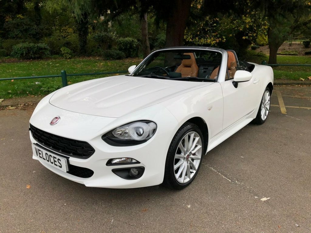 Fiat 124 Spider 1.4L Spider Multiair Lusso MF17AEU White #4