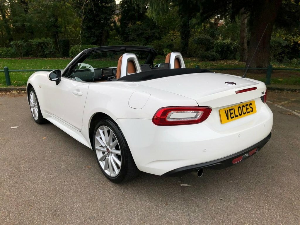 Fiat 124 Spider 1.4L Spider Multiair Lusso MF17AEU White #6