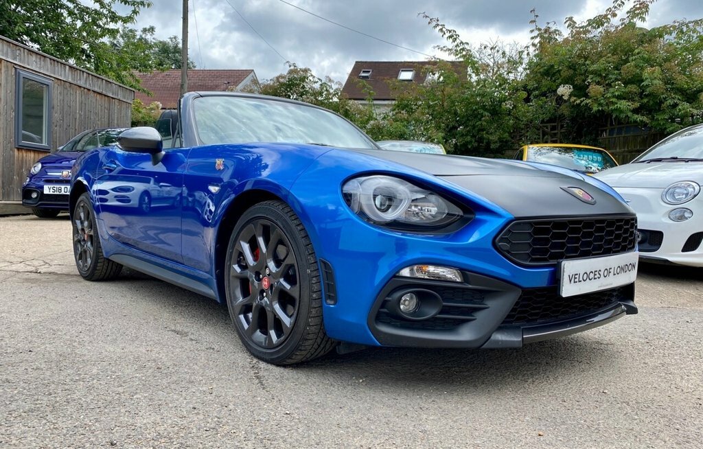 Abarth 124 Spider Convertible MD18WXX Blue #2