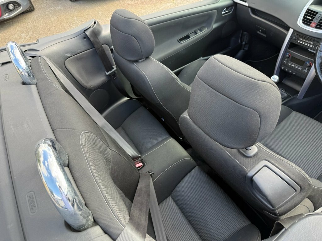 Peugeot 207 CC Gt Black #17