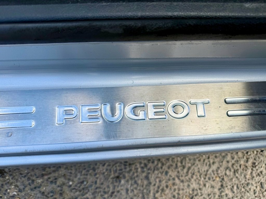 Peugeot 207 CC Gt Black #19