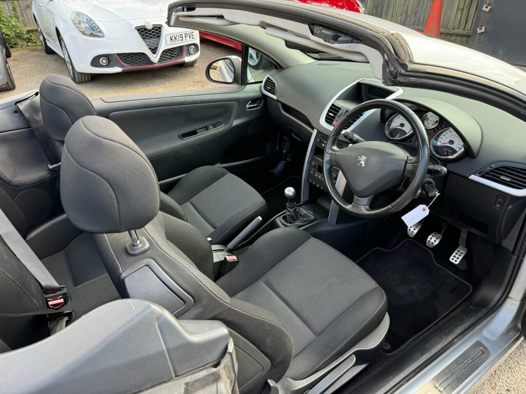 Peugeot 207 CC Gt Black #14