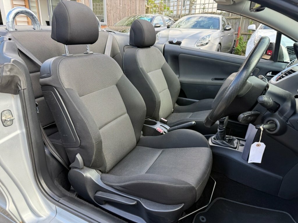 Peugeot 207 CC Gt Black #16