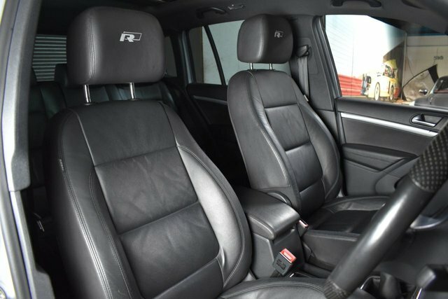 Volkswagen Tiguan Manual PL65HFT Silver #5