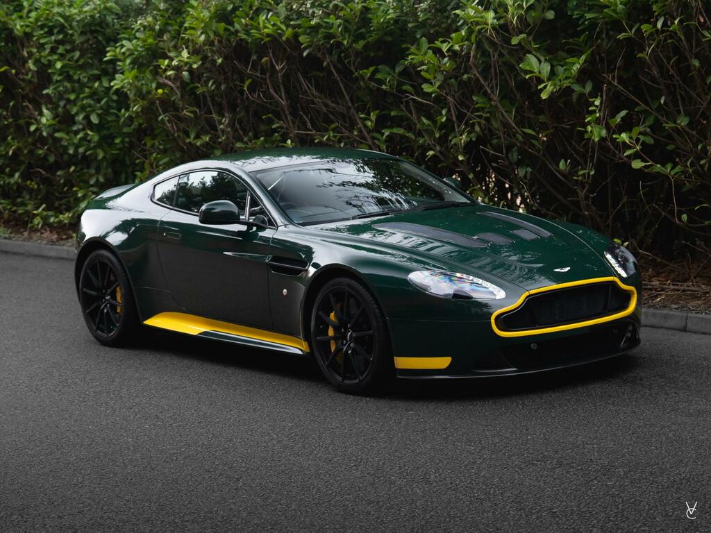 Aston Martin Vantage Green Green