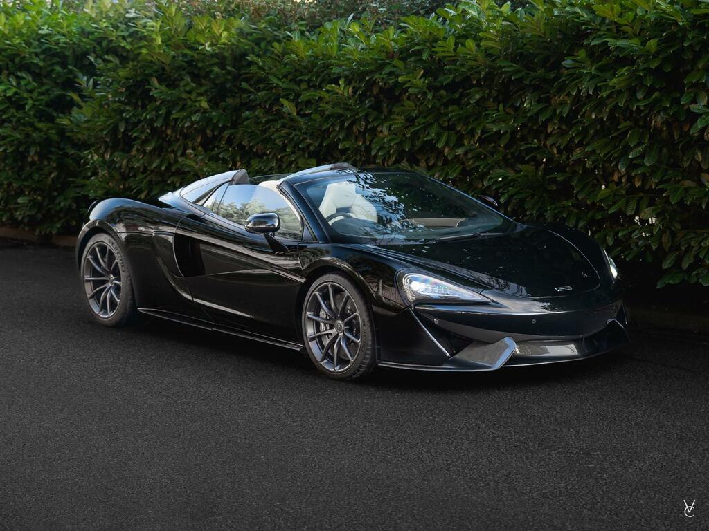 McLaren 570S Black Black