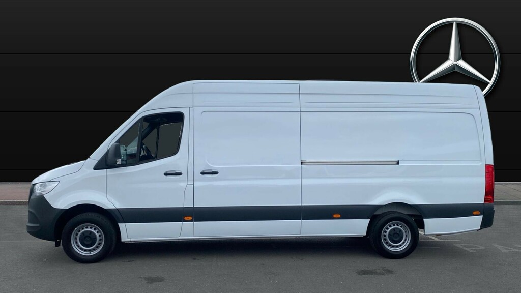 Mercedes-Benz Sprinter Pro White #4