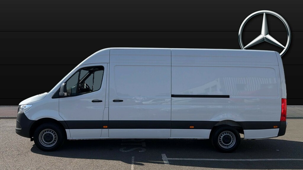 Mercedes-Benz Sprinter Pro White #4