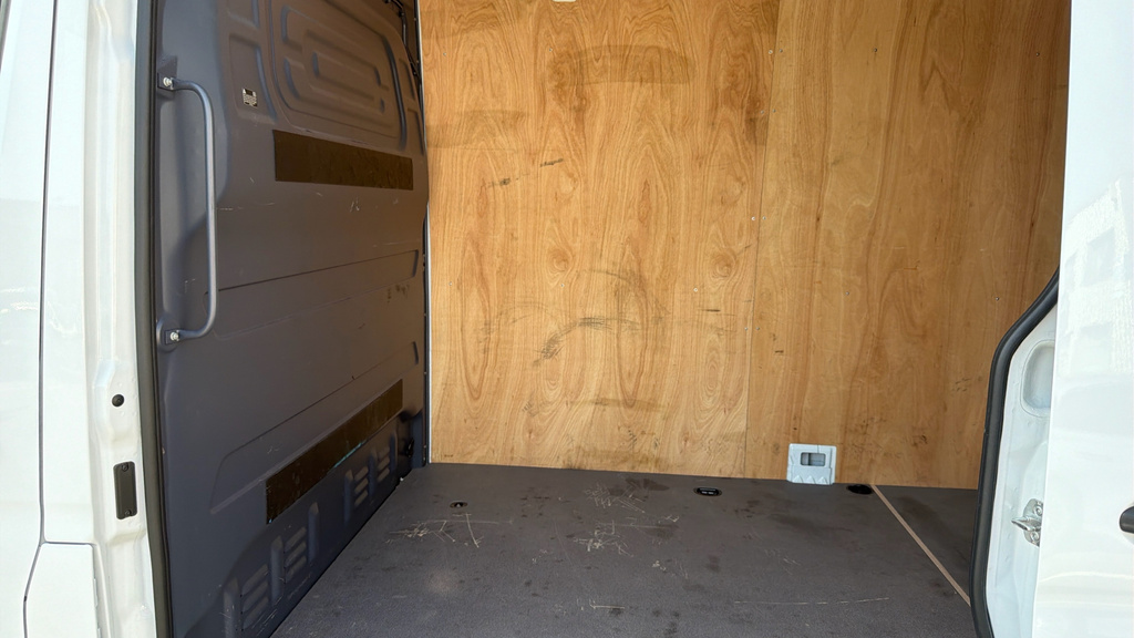 Mercedes-Benz Sprinter Pro White #5