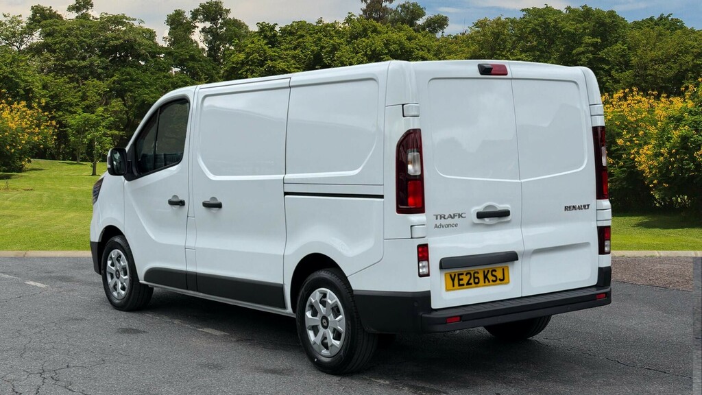 Renault Trafic Advance White #2