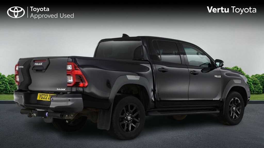 Toyota HILUX Invincible X YG22ZYO Black #2