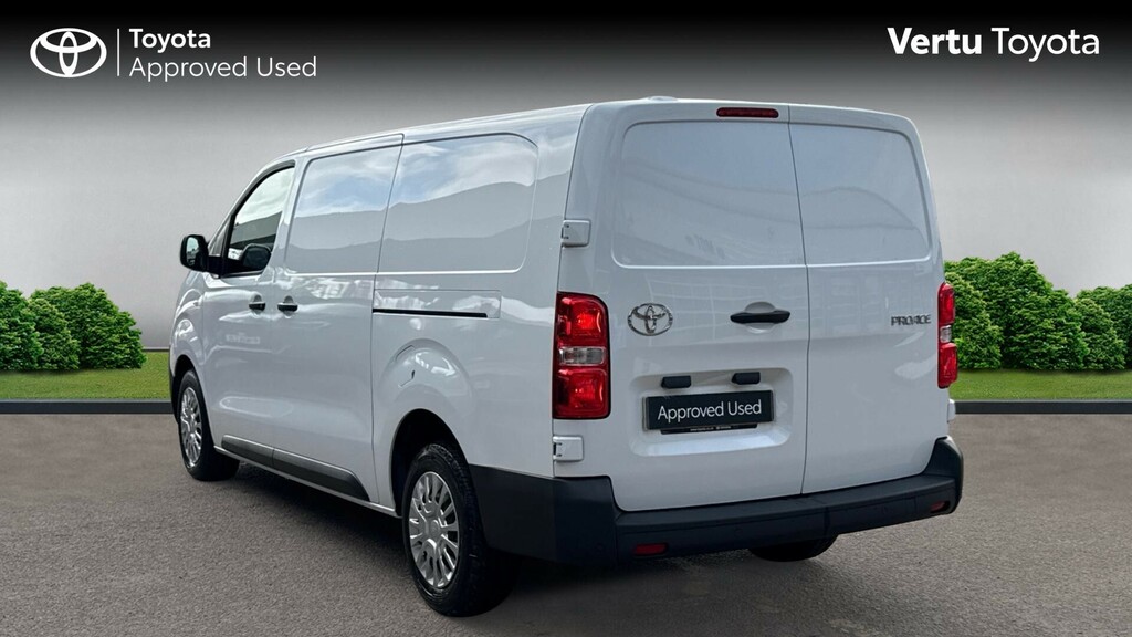 Toyota PROACE Icon FG74GXX White #4