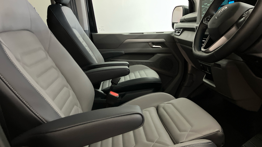 Volkswagen Transporter Shuttle 2.0 Tdi 170Ps Minibus Style Black #28
