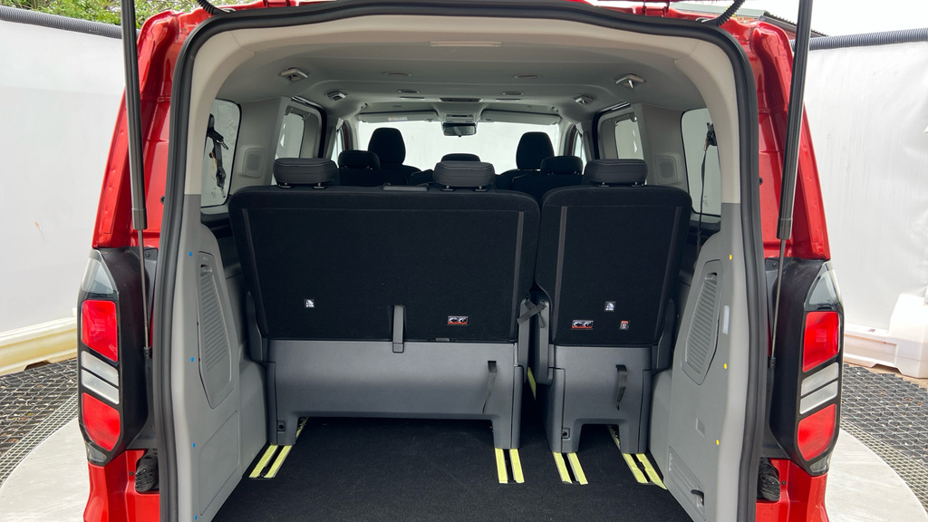 Ford Tourneo Custom Titanium Red #4