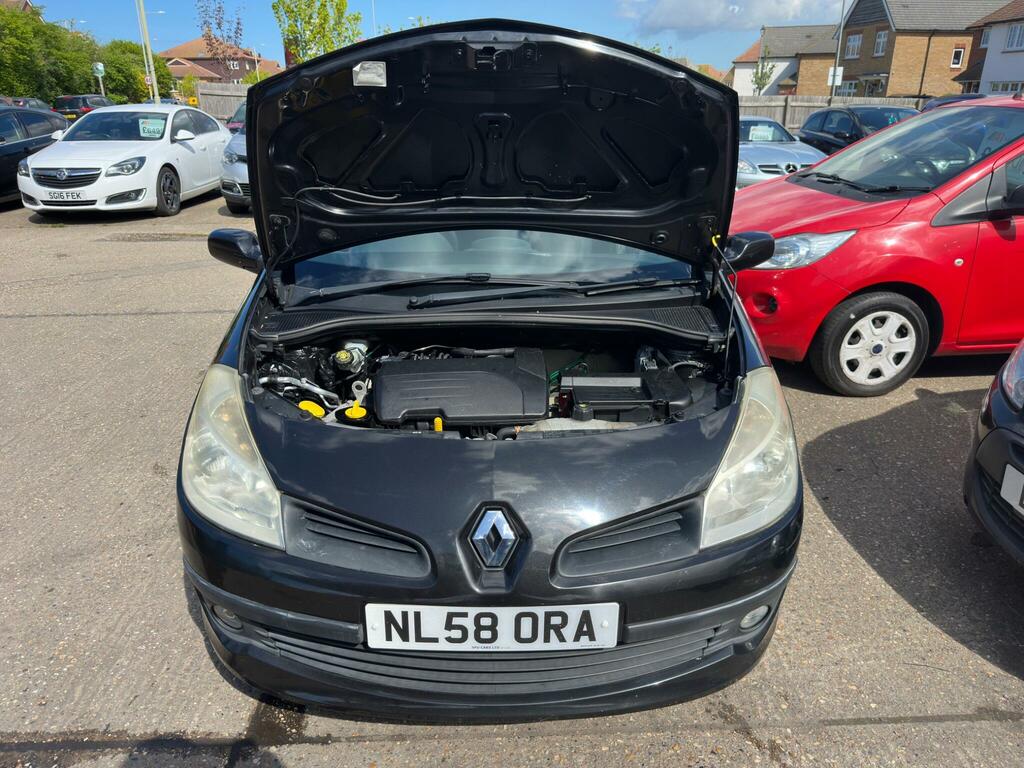 Renault Clio 1.2 16V Expression Black #5