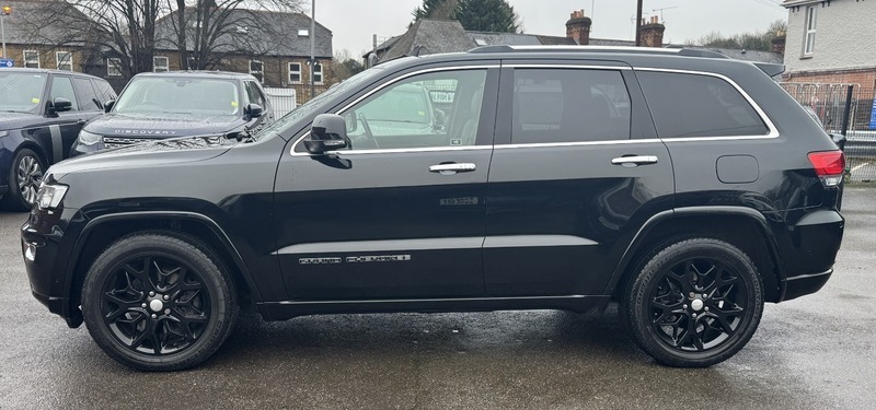 Jeep Grand Cherokee 3.0 V6 Multijetii Overland Black #2
