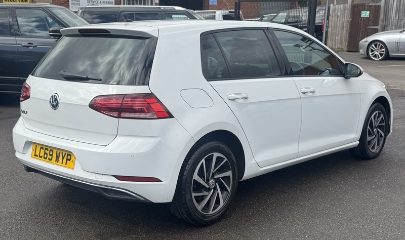 Volkswagen Golf 1.6 Tdi Match Edition LC69WYP White #5