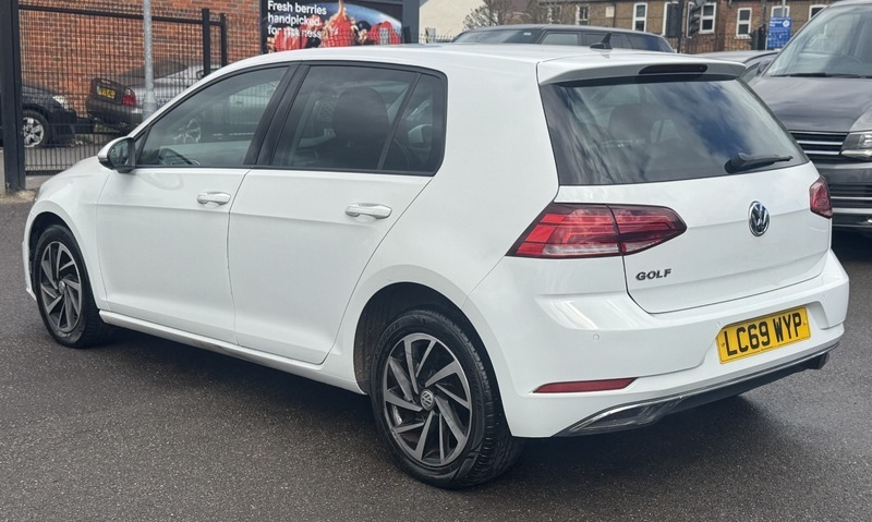 Volkswagen Golf 1.6 Tdi Match Edition LC69WYP White #3
