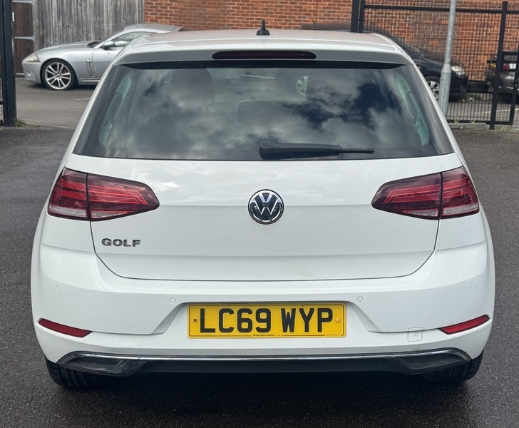 Volkswagen Golf 1.6 Tdi Match Edition LC69WYP White #4