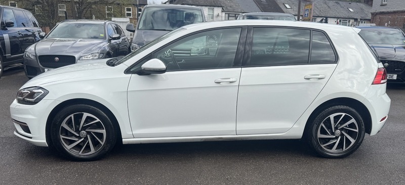 Volkswagen Golf 1.6 Tdi Match Edition LC69WYP White #2
