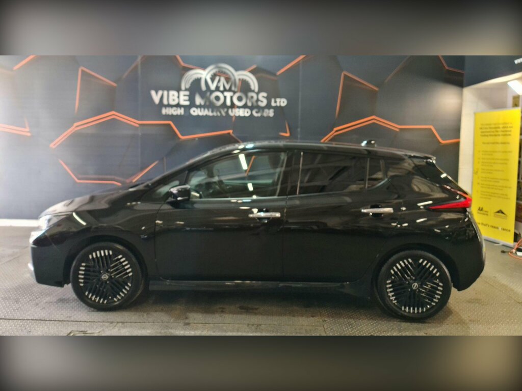 Nissan Leaf 39Kwh N-connecta DS72NBD Black #5