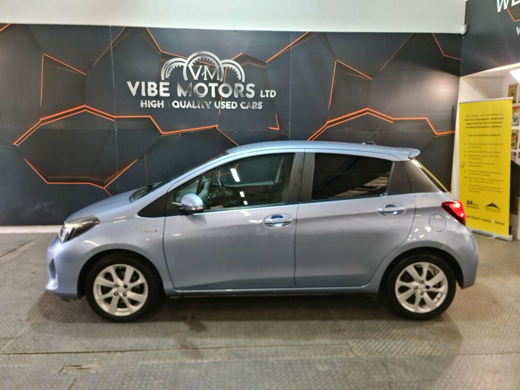 Toyota Yaris 1.5 Vvt-h Sport E-cvt Euro 6 LJ65YCW Blue #4