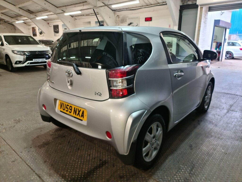 Toyota IQ 1.0 Vvt-i Multidrive Euro 4 Silver #6