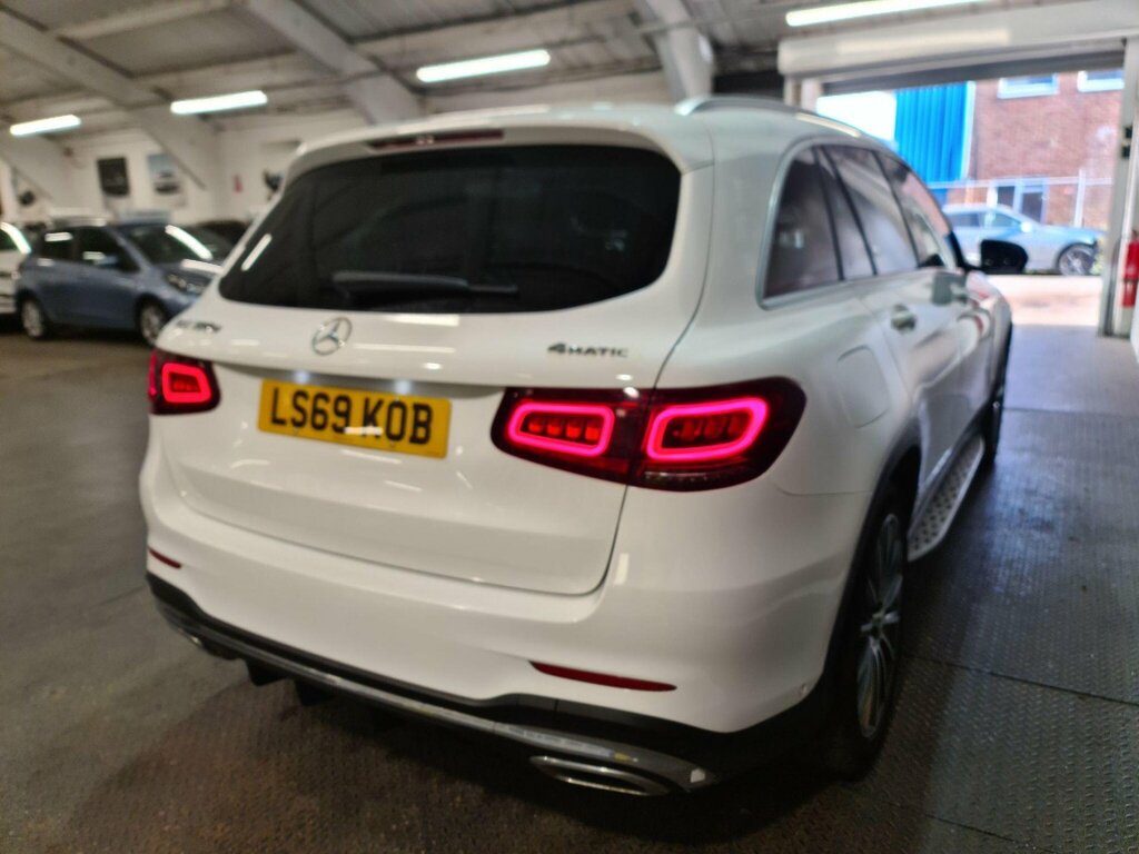 Mercedes-Benz GLC Class 2.0 Glc300d Amg Line Premium G-tronic 4Matic Eu LS69KOB White #5