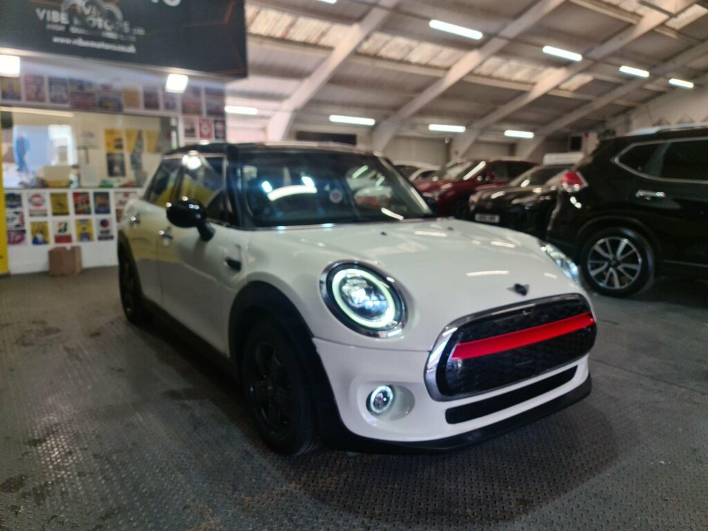 Mini Hatch 1.5 Cooper Classic Euro 6 Ss RV69NKN White #4