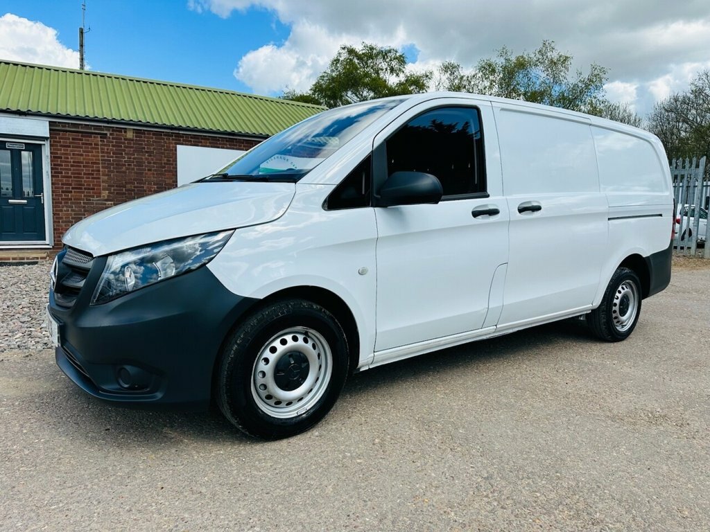 Mercedes-Benz Vito 1.6L Null 6Dr KU67HFP White #5
