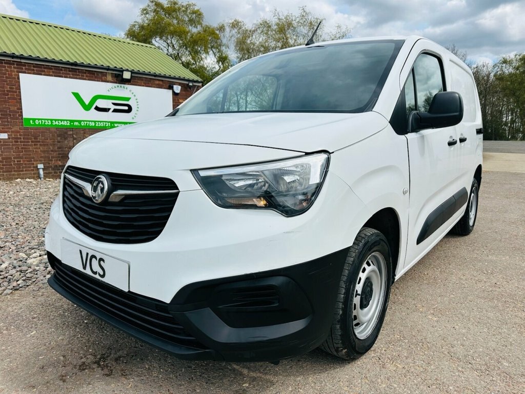 Vauxhall Combo 1.5L Edition FE20GSV White #3