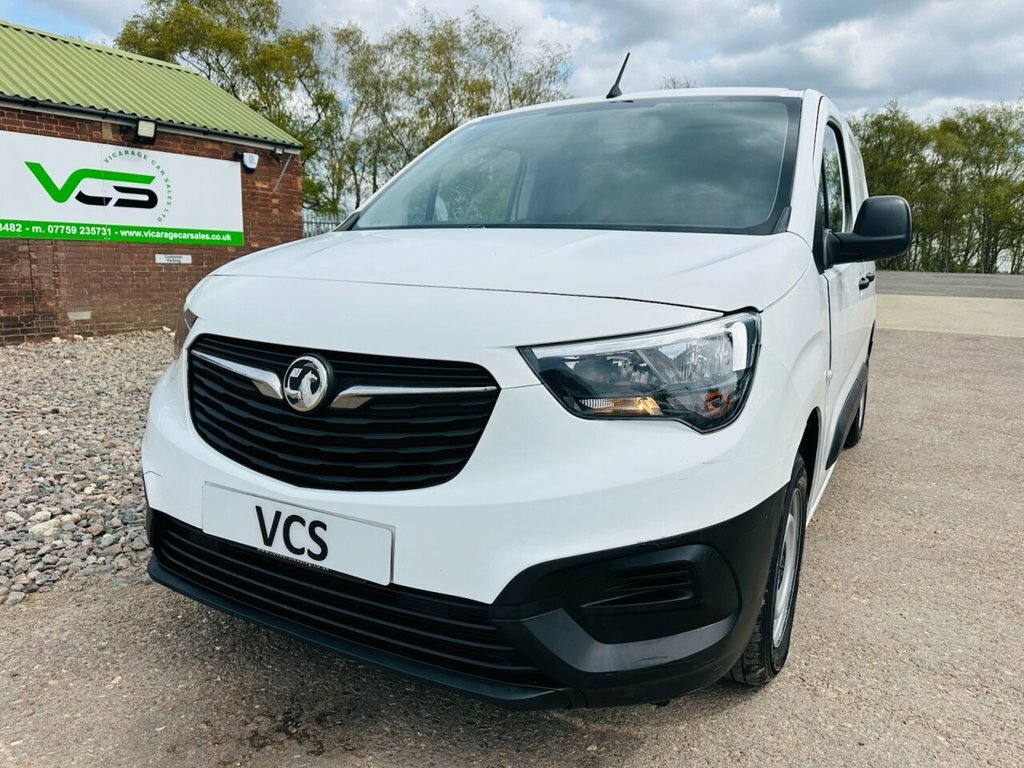 Vauxhall Combo 1.5L Edition FE20GSV White #2