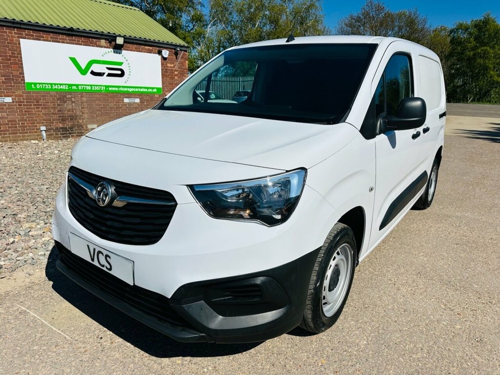 Vauxhall Combo 1.5L Dynamic FL72BBJ White #3