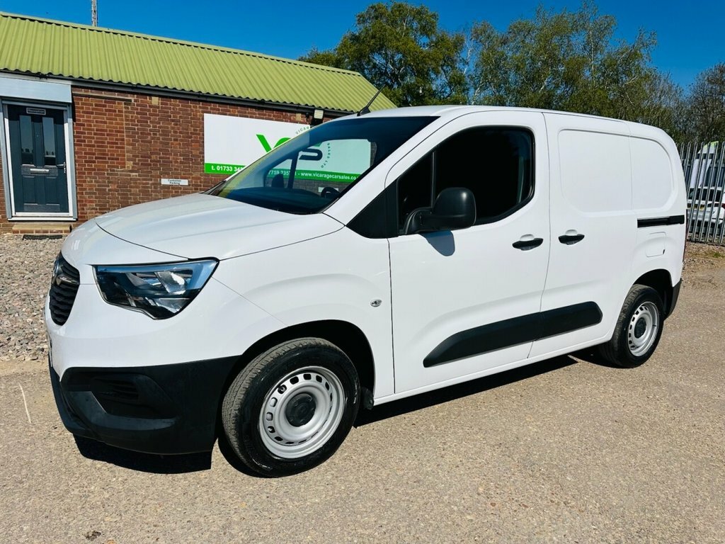 Vauxhall Combo 1.5L Dynamic FL72BBJ White #6