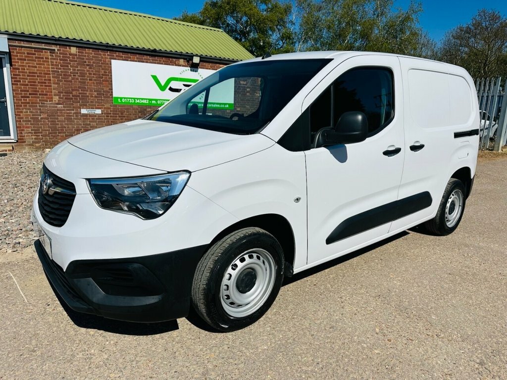 Vauxhall Combo 1.5L Dynamic FL72BBJ White #5