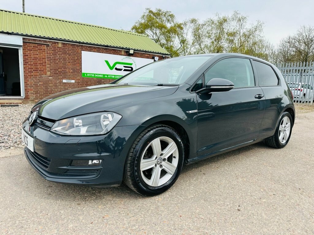Volkswagen Golf Hatchback RF66KXO Grey #4