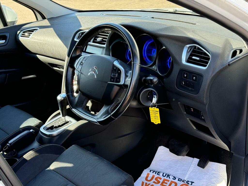 Citroen C4 Vtr Vti WN13MWA White #4