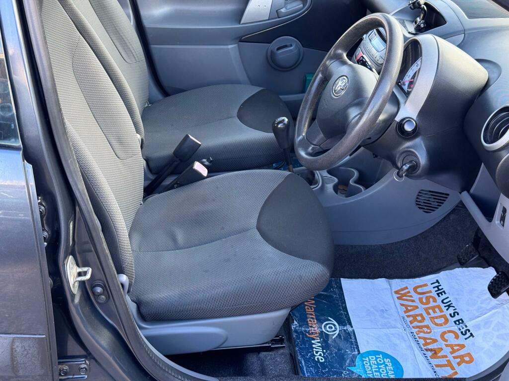 Toyota Aygo D-4d CA07OTN Grey #5