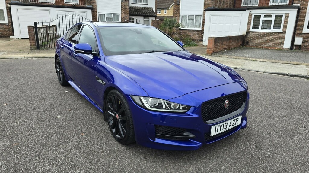 Jaguar XE 2.0 D R-sport 2019 Blue
