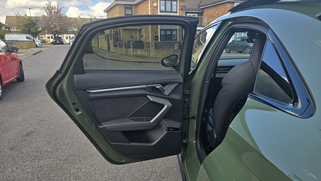 Audi S3 2.0 Tfsi Black Edition 2025 HJ25YZG Green #5