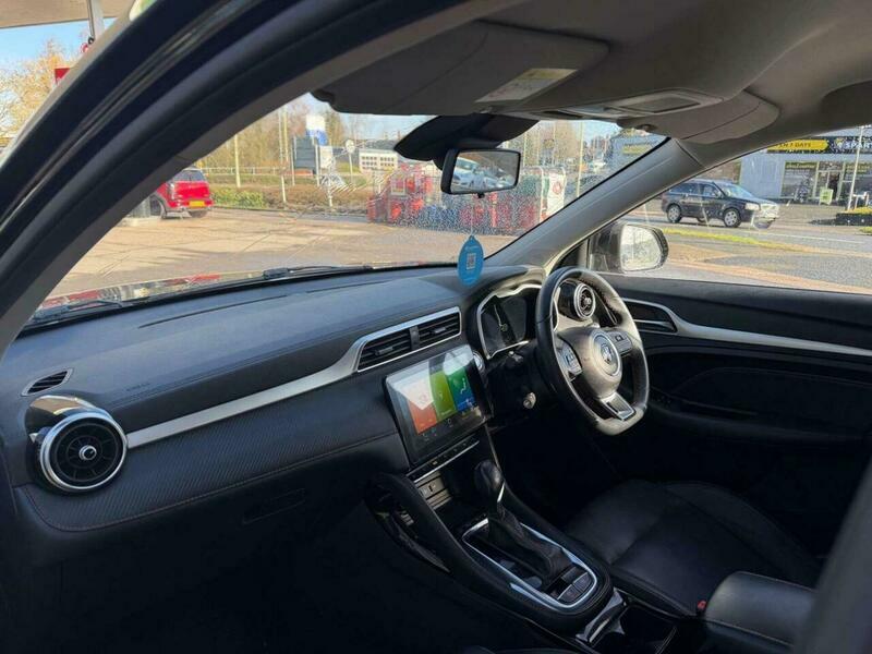 MG ZS 1.0 T-gdi Exclusive Black