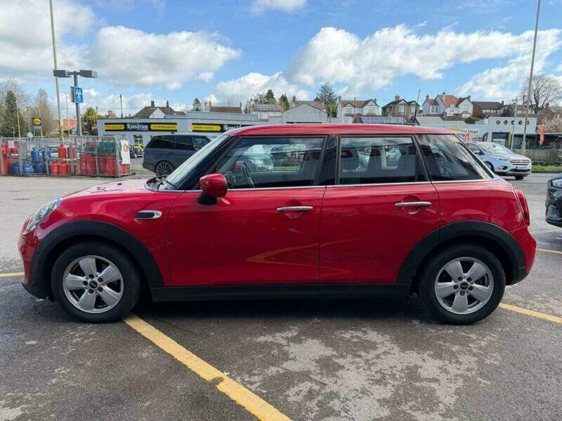 Mini Hatch 1.5 Cooper Classic Hatchback FJ69RMU Red #3